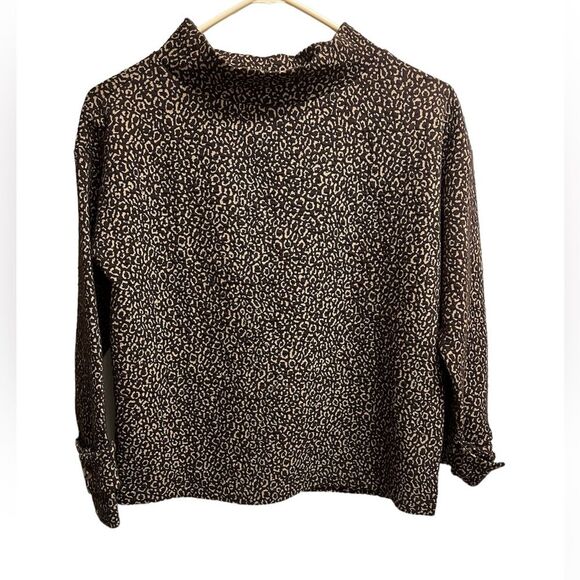 Ann Taylor Petite Animal Jacquard Button Cuff Top SZ XXSP Cheetah Print - Picture 3 of 4